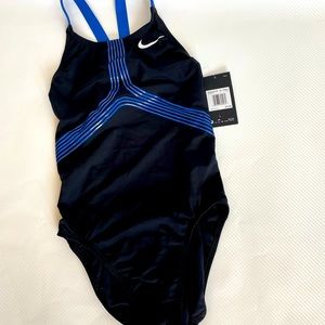 NEW Nike Swimsuit size 32 (Women’s 6)